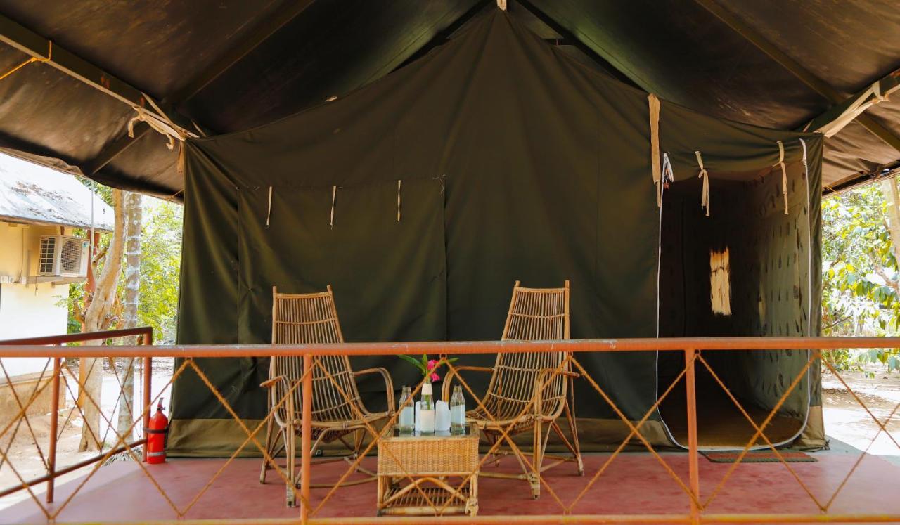 Amritara Riverside Camp Thattakad Bagian luar foto