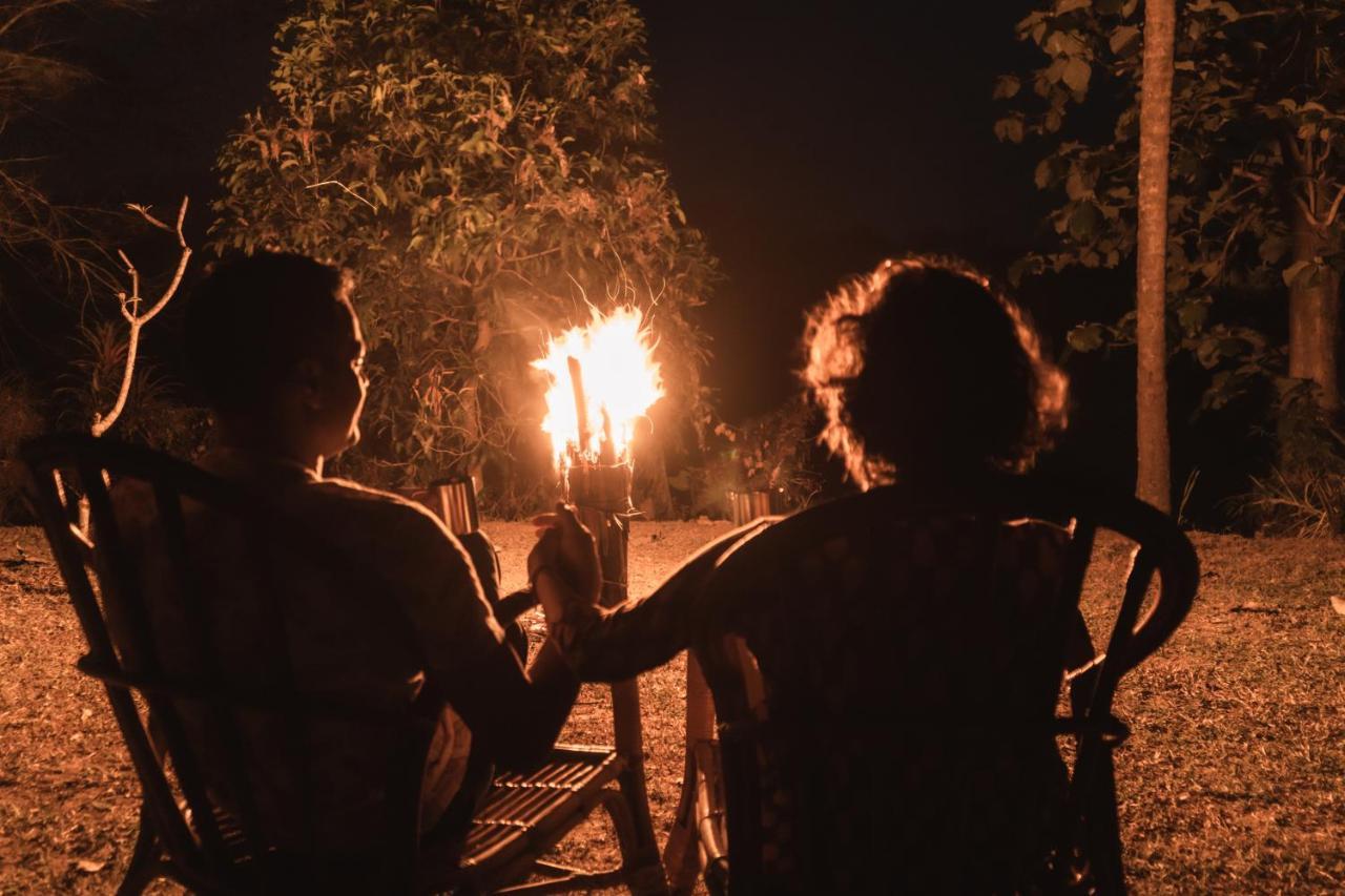Amritara Riverside Camp Thattakad Bagian luar foto