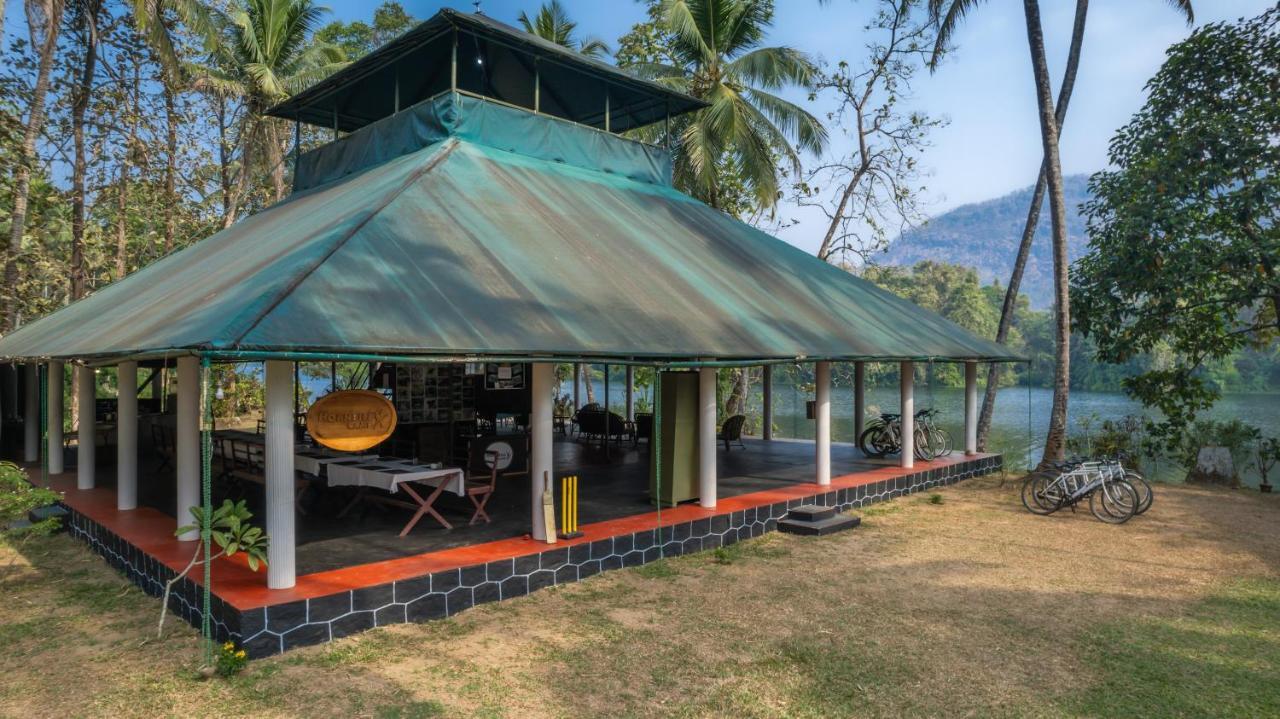 Amritara Riverside Camp Thattakad Bagian luar foto